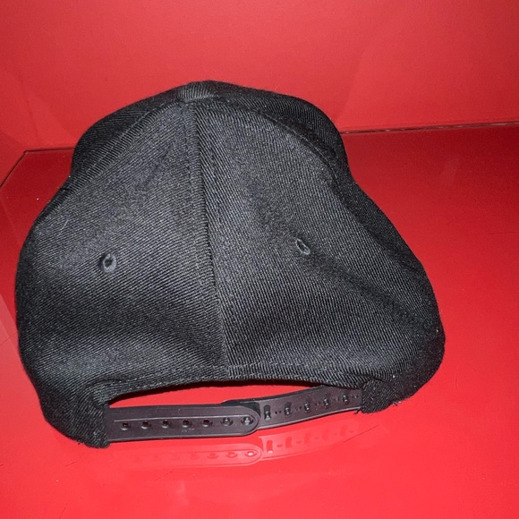 Weedmaps hat - Picture 4 of 5